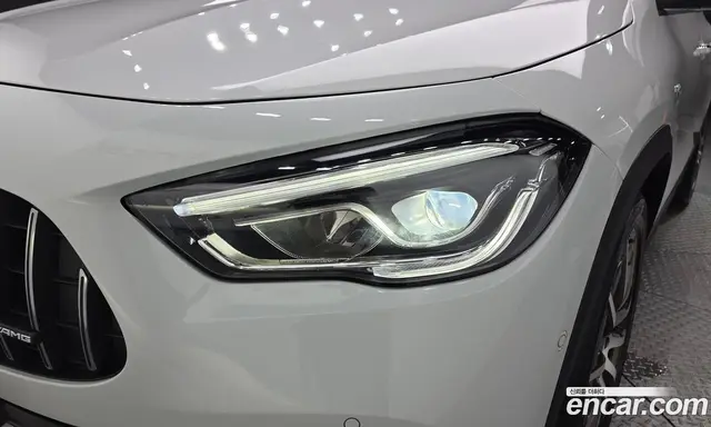 Mercedes-Benz GLA-Class 2021 2.0 автомат (гидро), миниатюра 8
