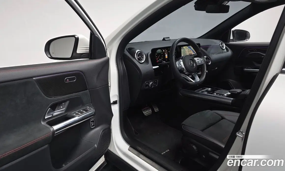Mercedes-Benz GLA-Class 2022 2.0 автомат (гидро), фото 12