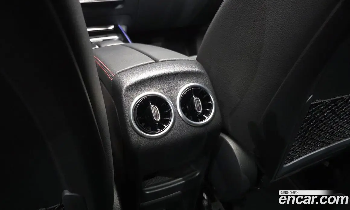 Mercedes-Benz GLA-Class 2022 2.0 автомат (гидро), фото 32