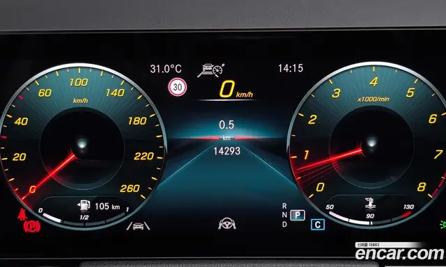 Mercedes-Benz GLA-Class 2022 2.0 автомат (гидро), миниатюра 10