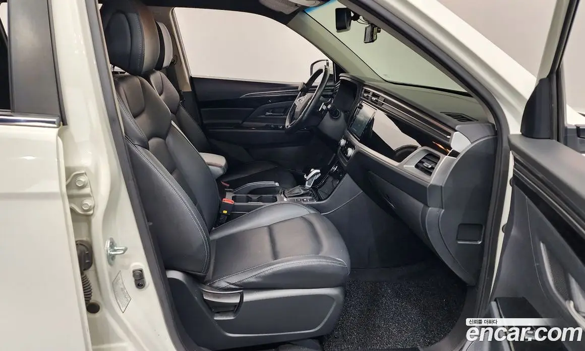 SsangYong Korando 2019 1.6 автомат (гидро), фото 16