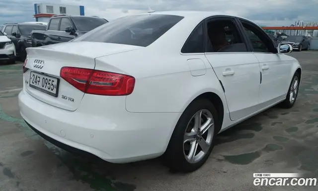 Audi A4 2015 2.0 автомат (гидро), миниатюра 2