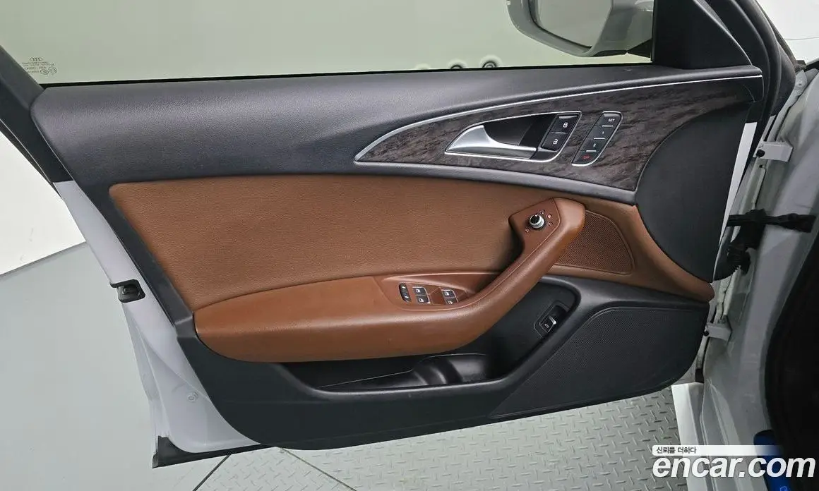Audi A6 2018 2.0 автомат (гидро), фото 14