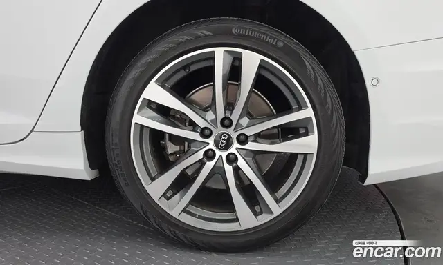 Audi A6 2021 2.0 автомат (гидро), миниатюра 5