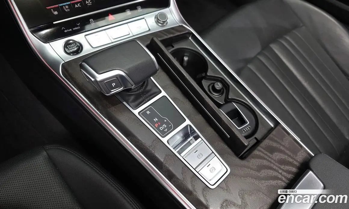 Audi A6 2022 2.0 автомат (гидро), фото 12