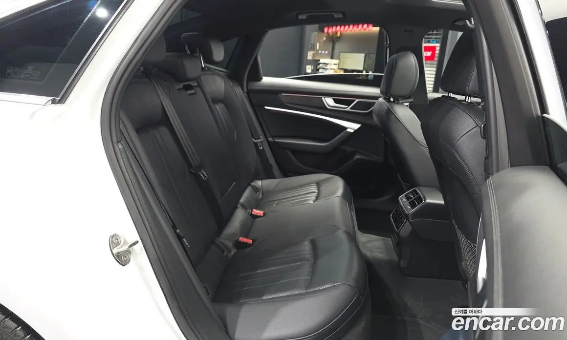 Audi A6 2022 2.0 автомат (гидро), фото 18