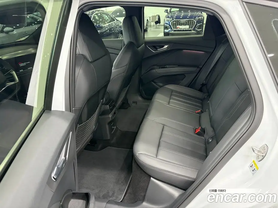 Audi Q4 e-tron 2026 0.2 автомат (гидро), фото 11