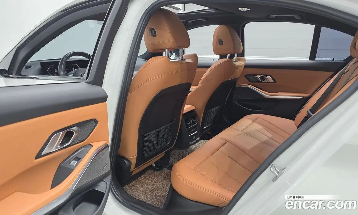 BMW 3 серия 2023 2.0 автомат (гидро), фото 16