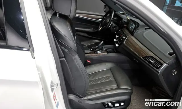 BMW 5 серия 2017 2.0 автомат (гидро), миниатюра 12