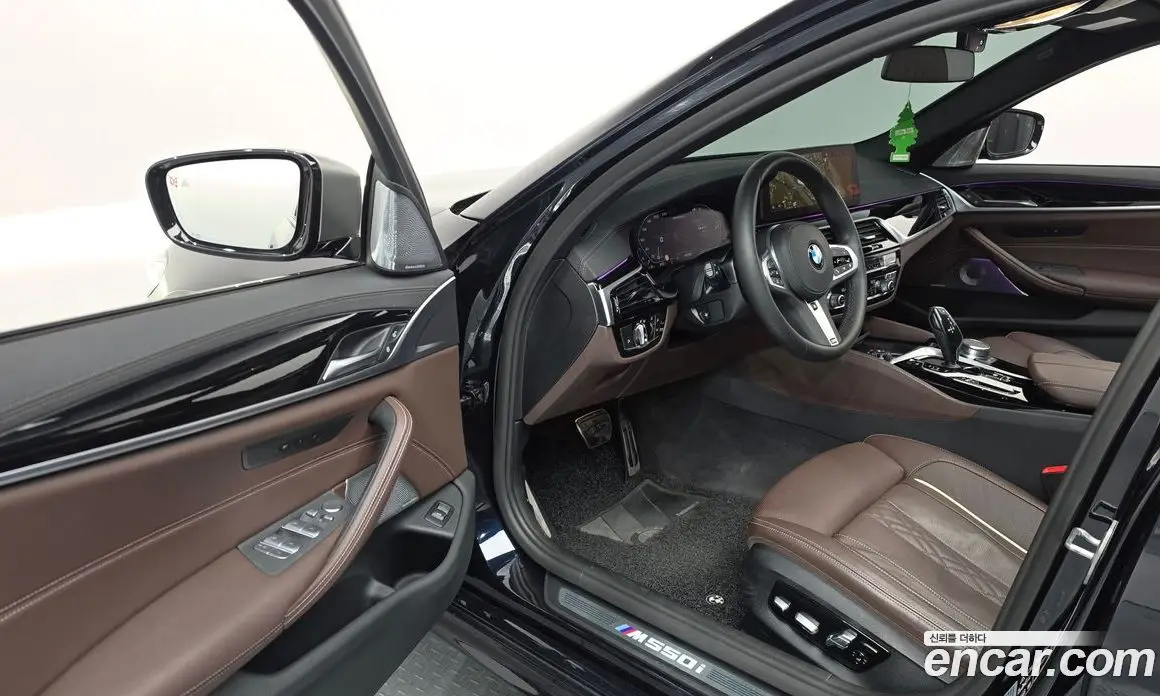 BMW 5 серия 2022 4.4 автомат (гидро), фото 12