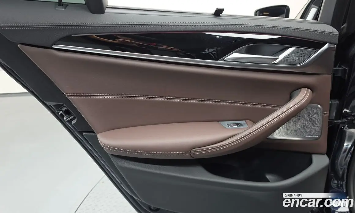 BMW 5 серия 2022 4.4 автомат (гидро), фото 14