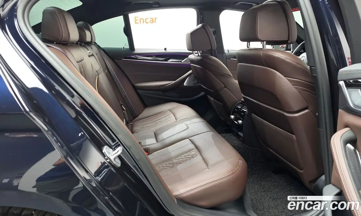 BMW 5 серия 2022 4.4 автомат (гидро), фото 16