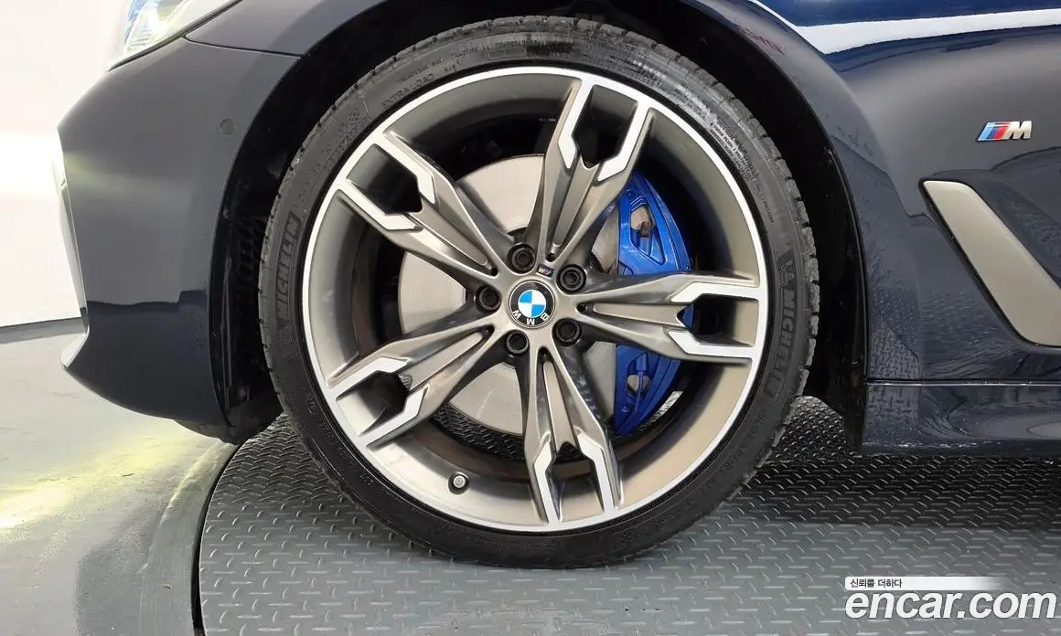 BMW 5 серия 2022 4.4 автомат (гидро), фото 4