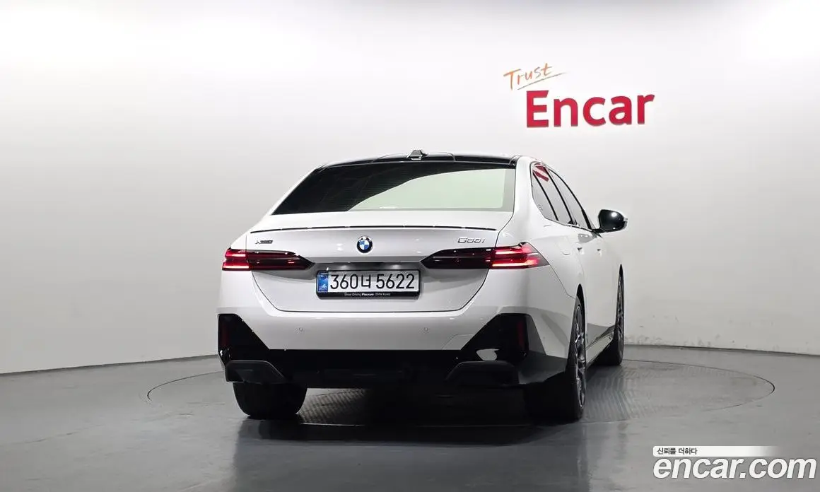 BMW 5 серия 2025 2.0 автомат (гидро), фото 4