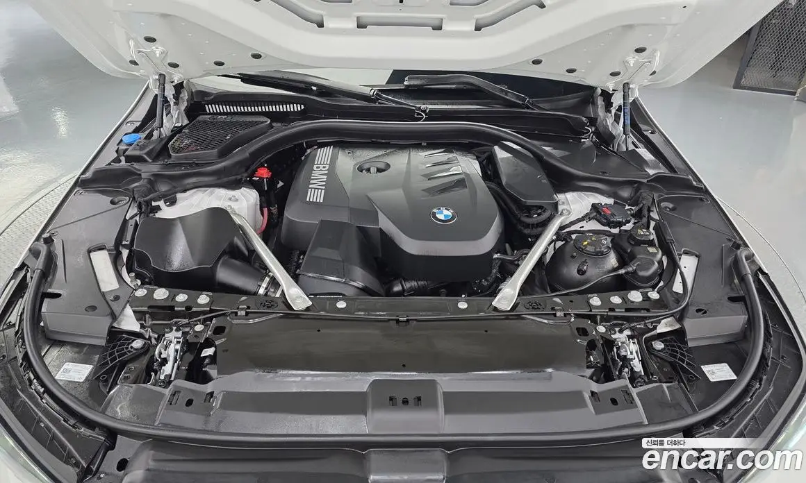 BMW 5 серия 2025 2.0 автомат (гидро), фото 6