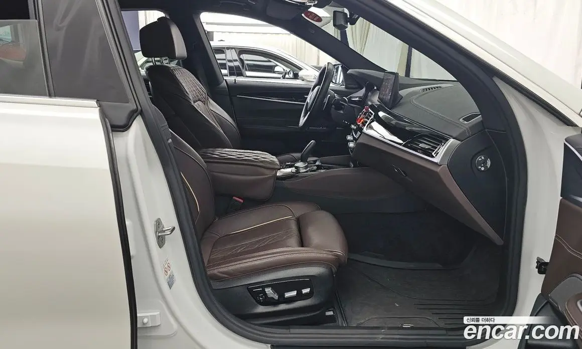 BMW 6 серия 2021 3.0 автомат (гидро), фото 17