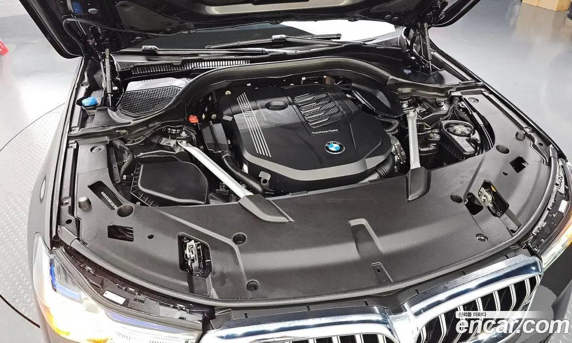 BMW 6 серия 2024 3.0 автомат (гидро), фото 6