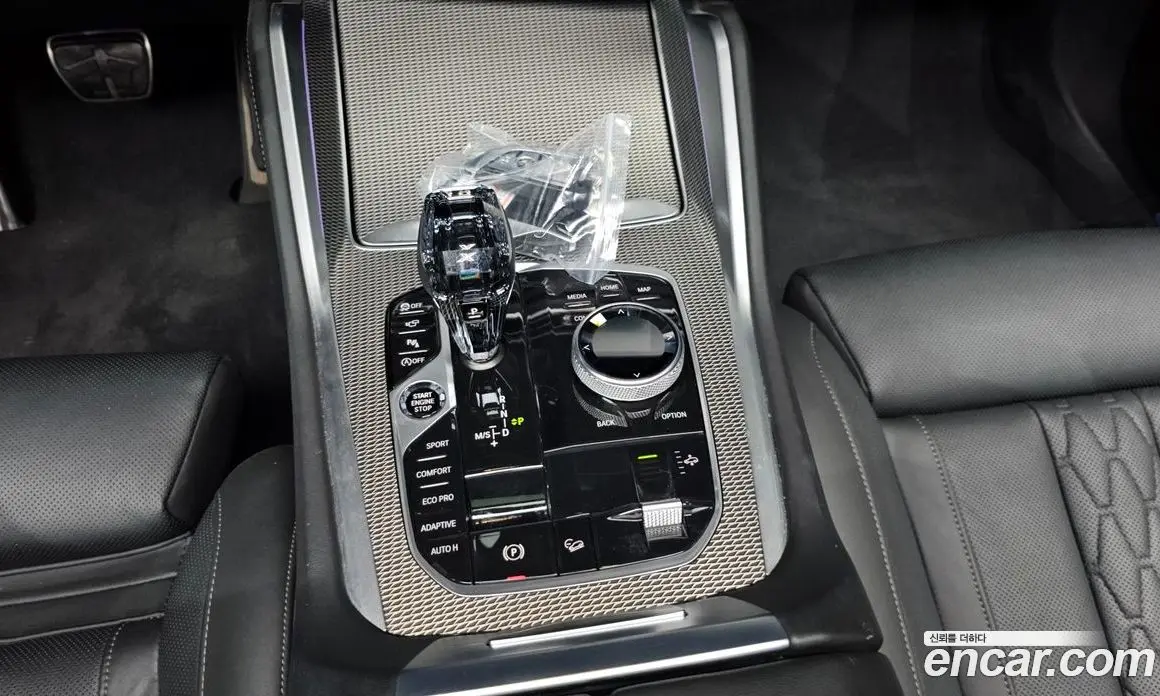 BMW X6 2022 3.0 автомат (гидро), фото 12