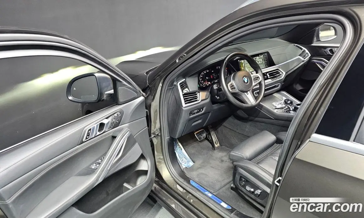BMW X6 2022 3.0 автомат (гидро), фото 13