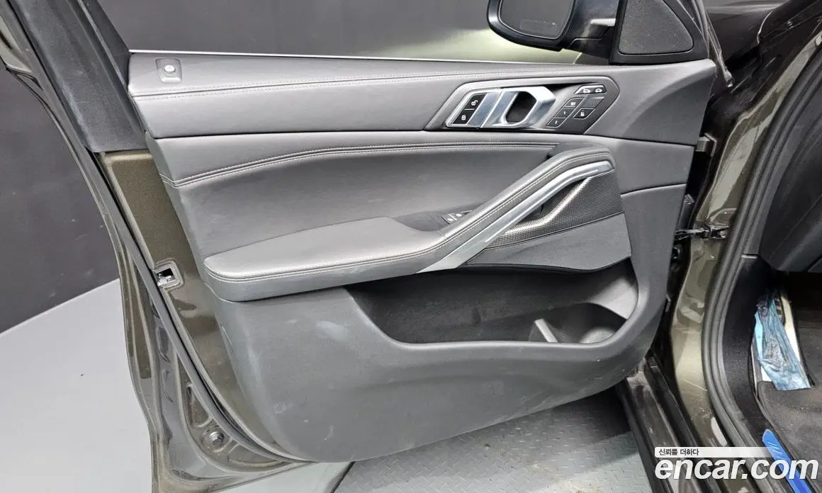 BMW X6 2022 3.0 автомат (гидро), фото 14