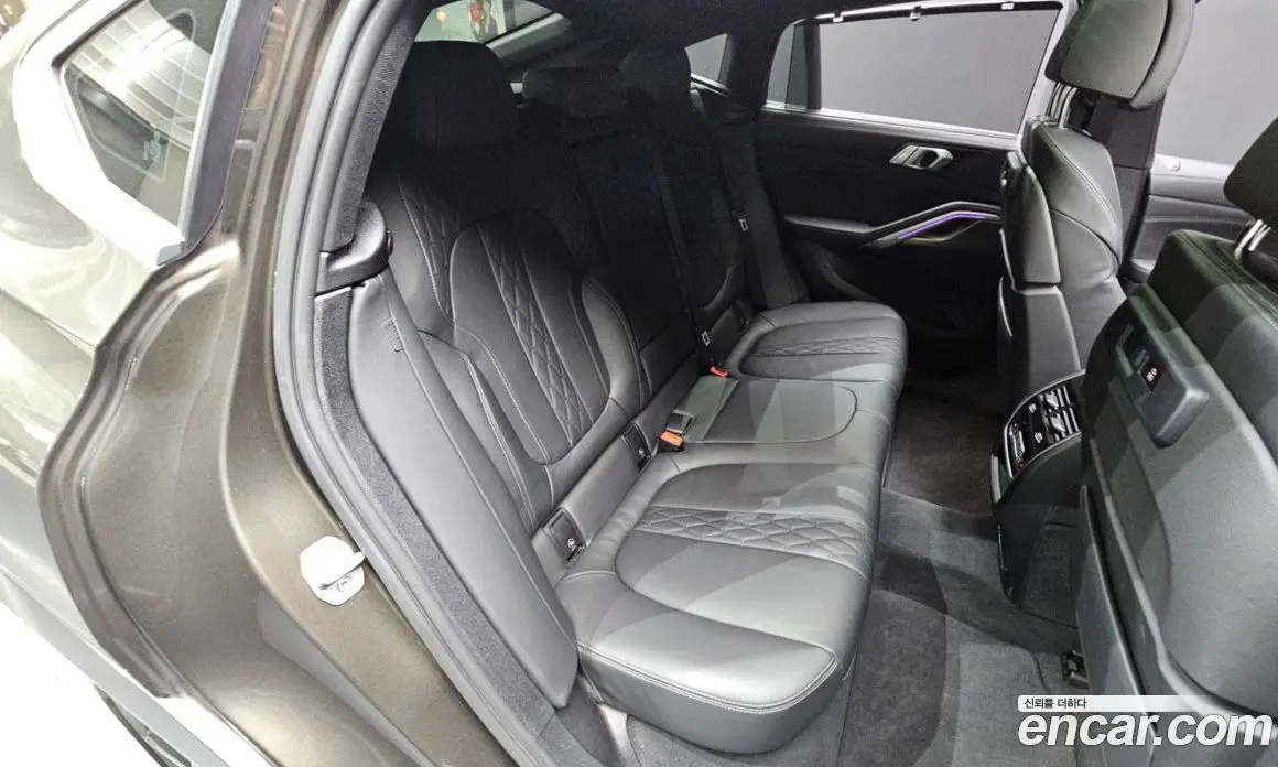 BMW X6 2022 3.0 автомат (гидро), фото 18