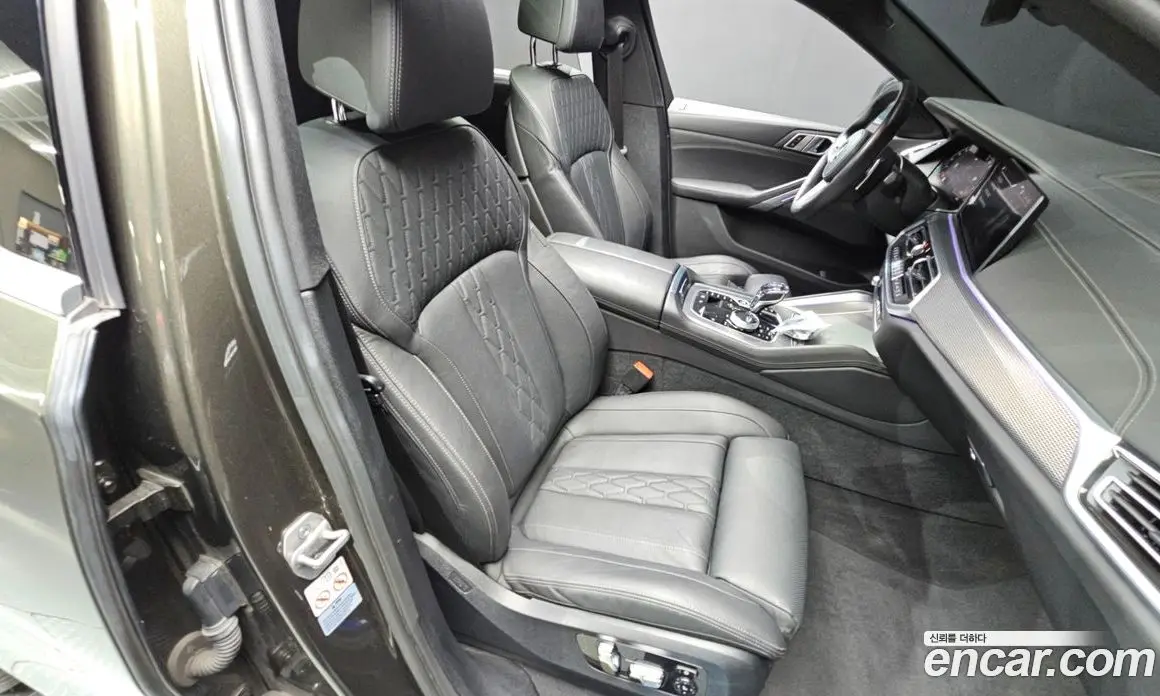 BMW X6 2022 3.0 автомат (гидро), фото 24