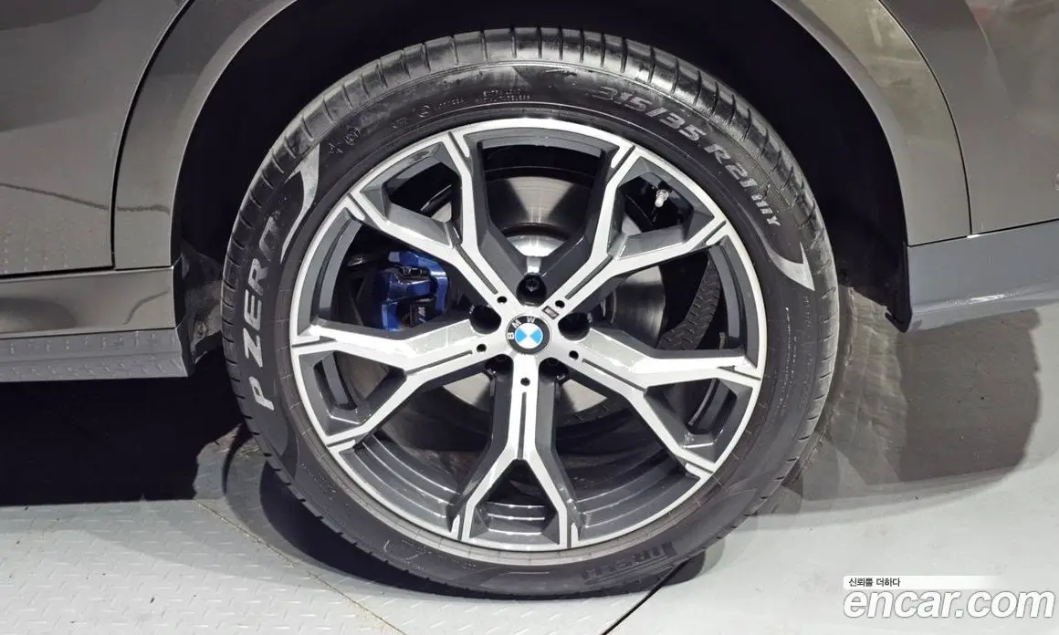 BMW X6 2022 3.0 автомат (гидро), фото 7