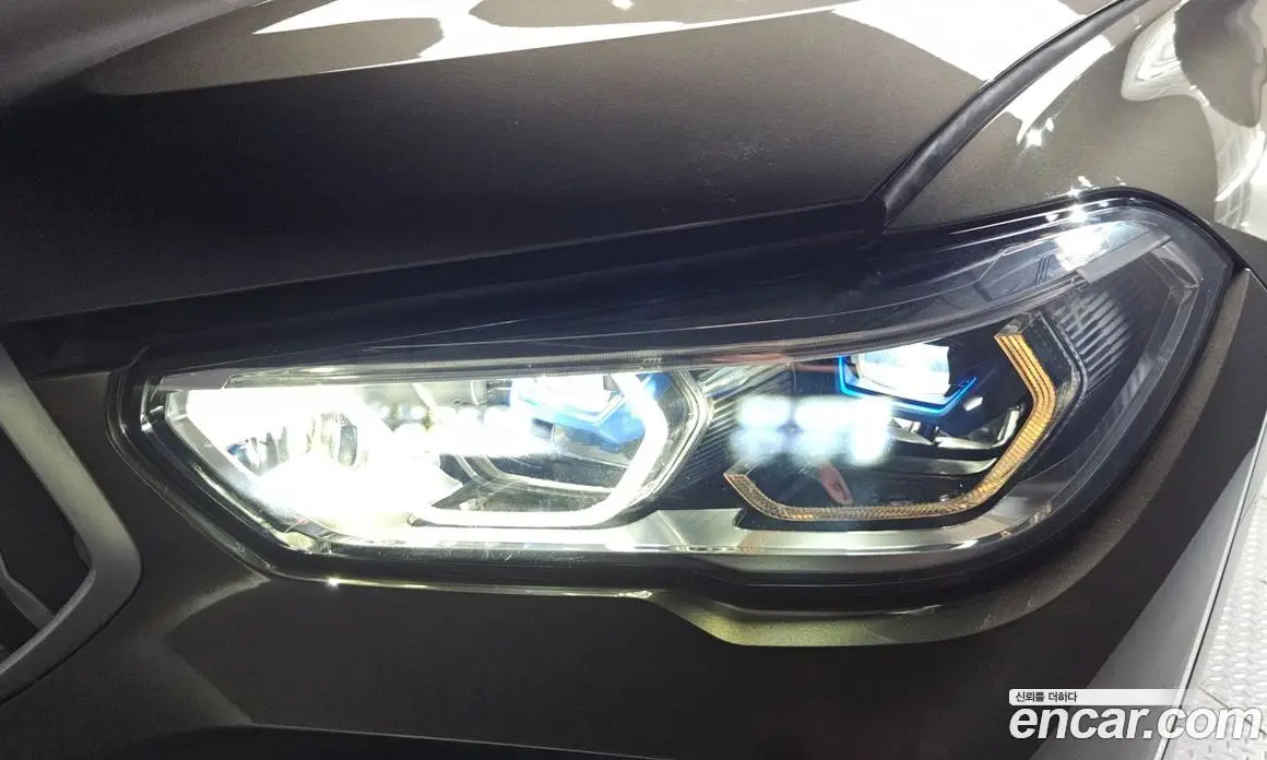 BMW X6 2022 3.0 автомат (гидро), фото 8