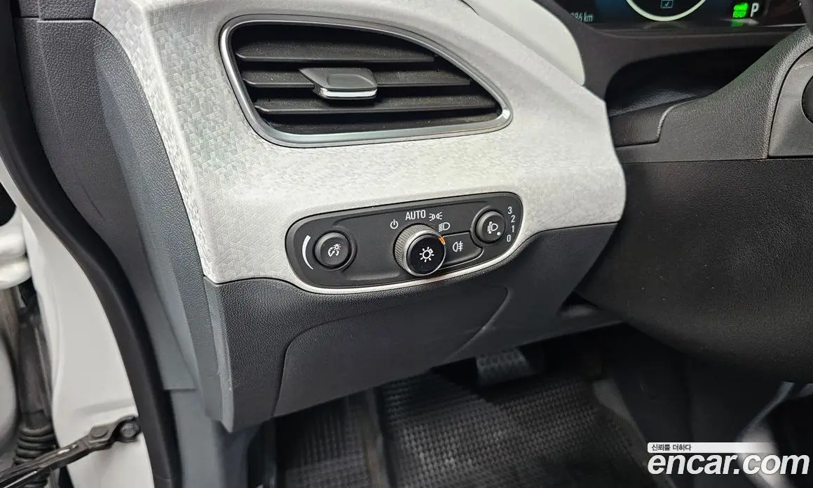 Chevrolet Bolt EV 2019 0.2 автомат (гидро), фото 17