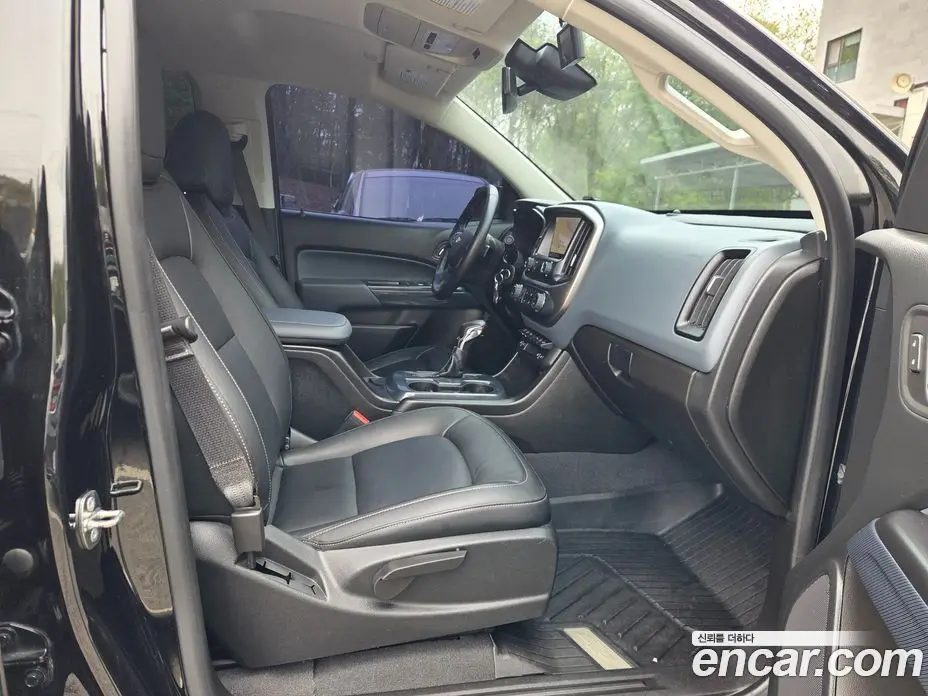 Chevrolet Colorado 2022 3.6 автомат (гидро), фото 17