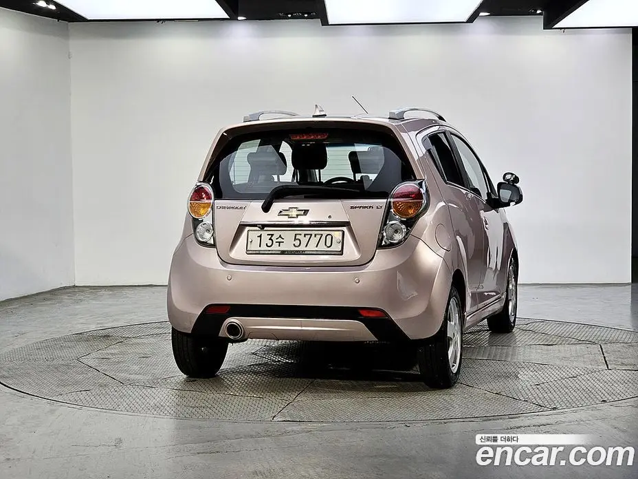 Chevrolet Spark 2011 1.0 автомат (гидро), фото 3