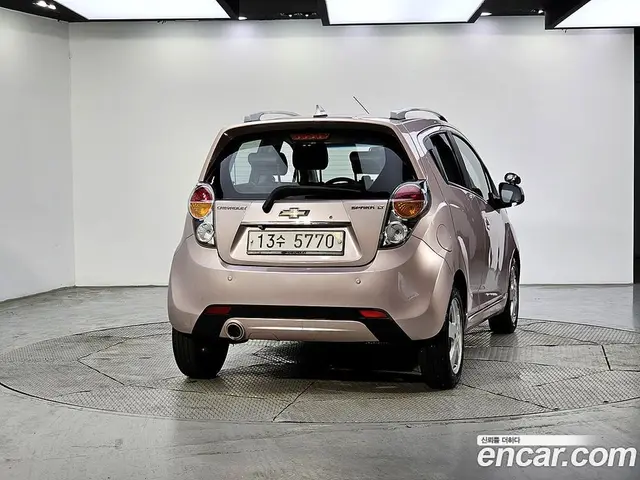 Chevrolet Spark 2011 1.0 автомат (гидро), миниатюра 3
