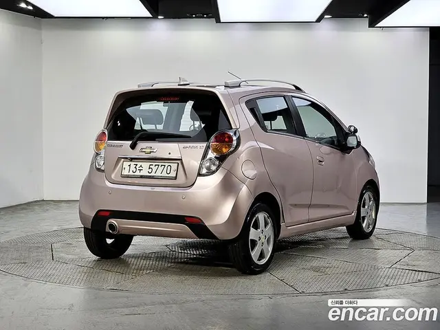 Chevrolet Spark 2011 1.0 автомат (гидро), миниатюра 4