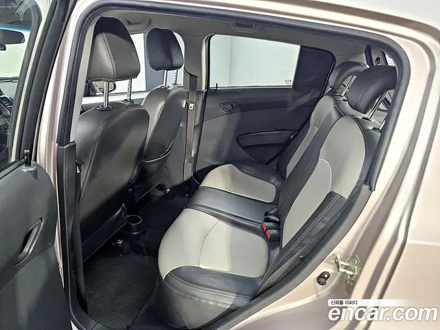 Chevrolet Spark 2011 1.0 автомат (гидро), миниатюра 8