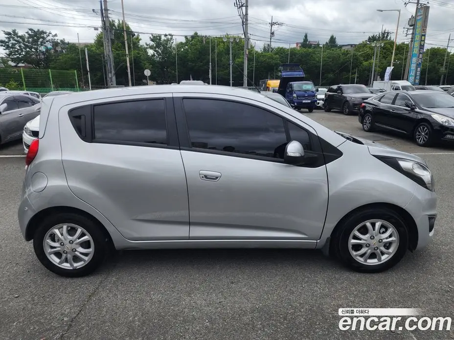 Chevrolet Spark 2015 1.0 автомат (гидро), фото 17