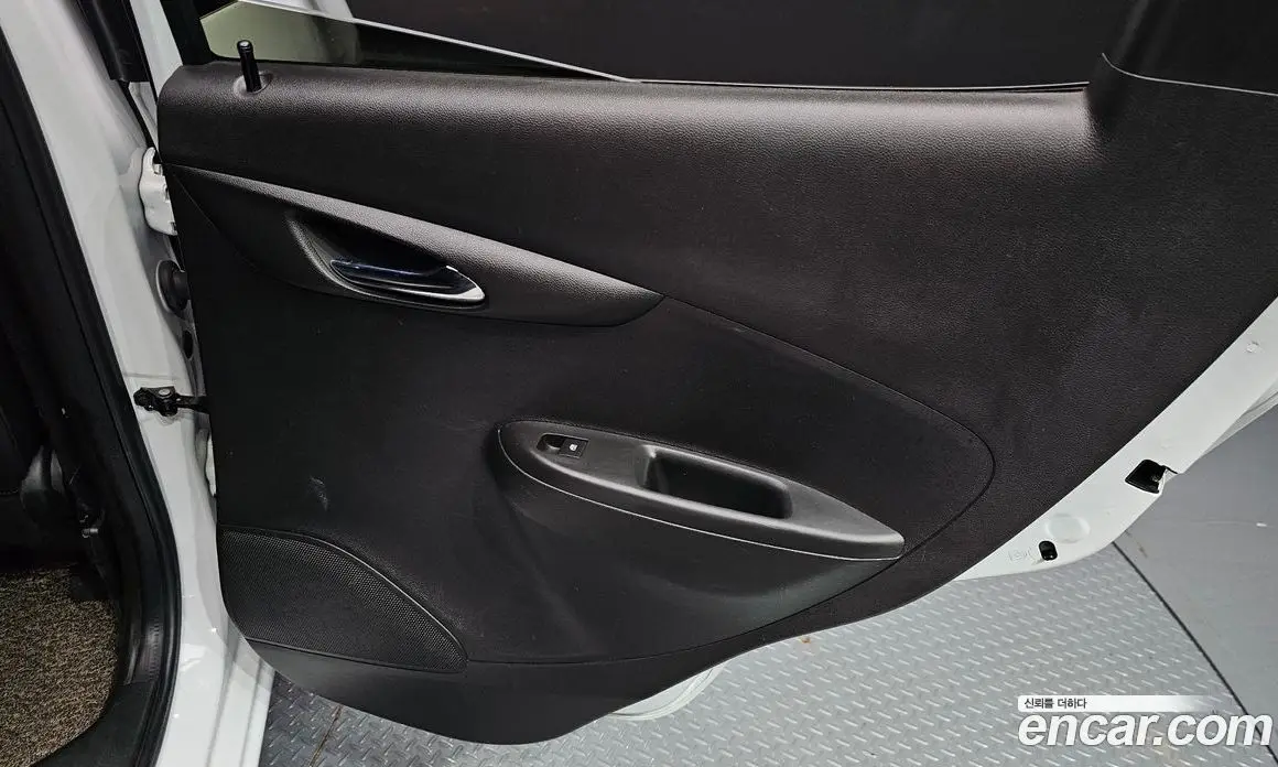 Chevrolet Spark 2016 1.0 автомат (гидро), фото 14
