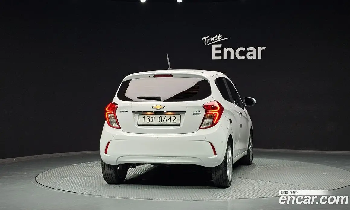 Chevrolet Spark 2016 1.0 автомат (гидро), фото 3