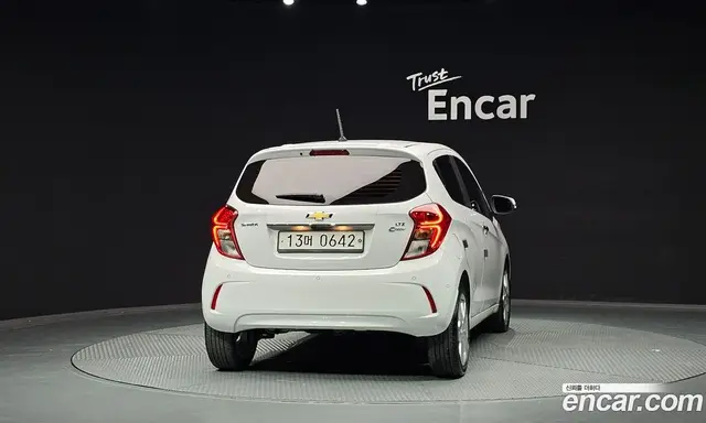 Chevrolet Spark 2016 1.0 автомат (гидро), миниатюра 3