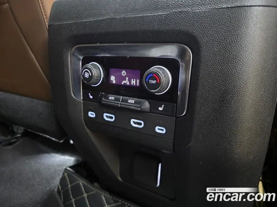 Chevrolet Surburban 2021 6.2 автомат (гидро), фото 17