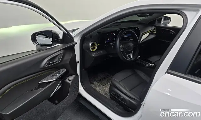 Chevrolet Trax 2023 1.2 автомат (гидро), миниатюра 11