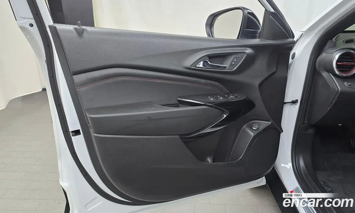 Chevrolet Trax 2024 1.2 автомат (гидро), фото 14