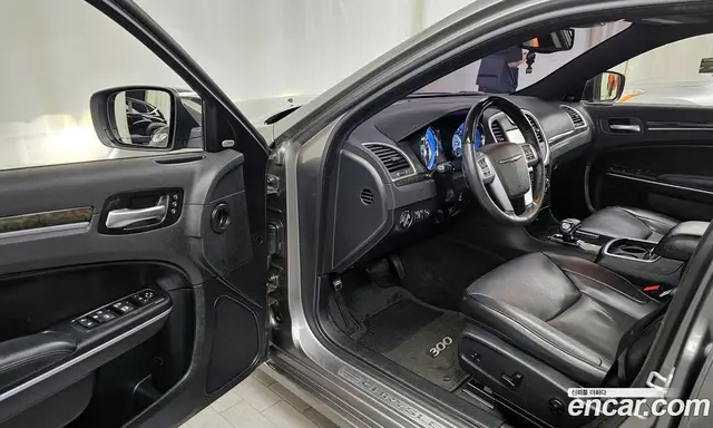 Chrysler 300C 2012 3.6 автомат (гидро), миниатюра 10 Chrysler 300C 2012 3.6 автомат (гидро), миниатюра 10