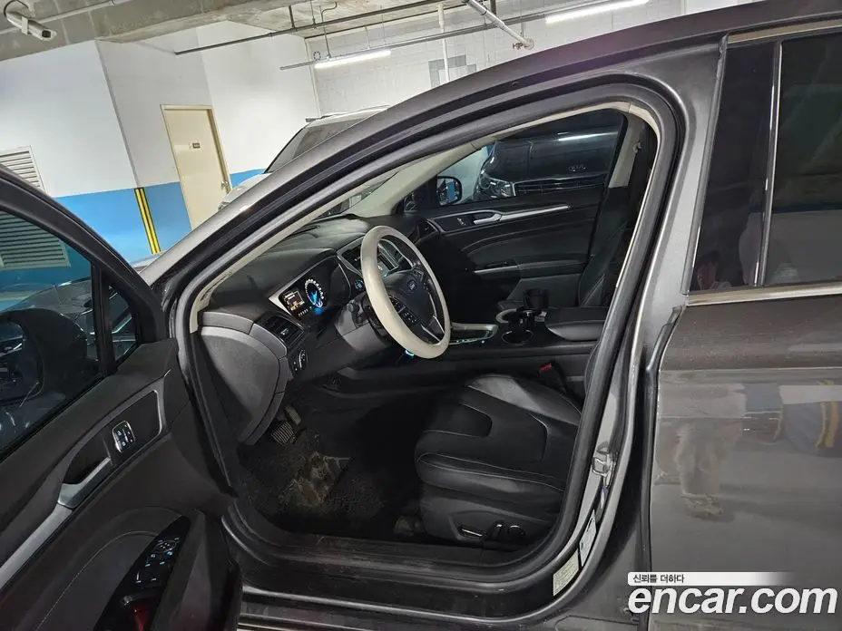 Ford Mondeo 2017 2.0 автомат (гидро), фото 8