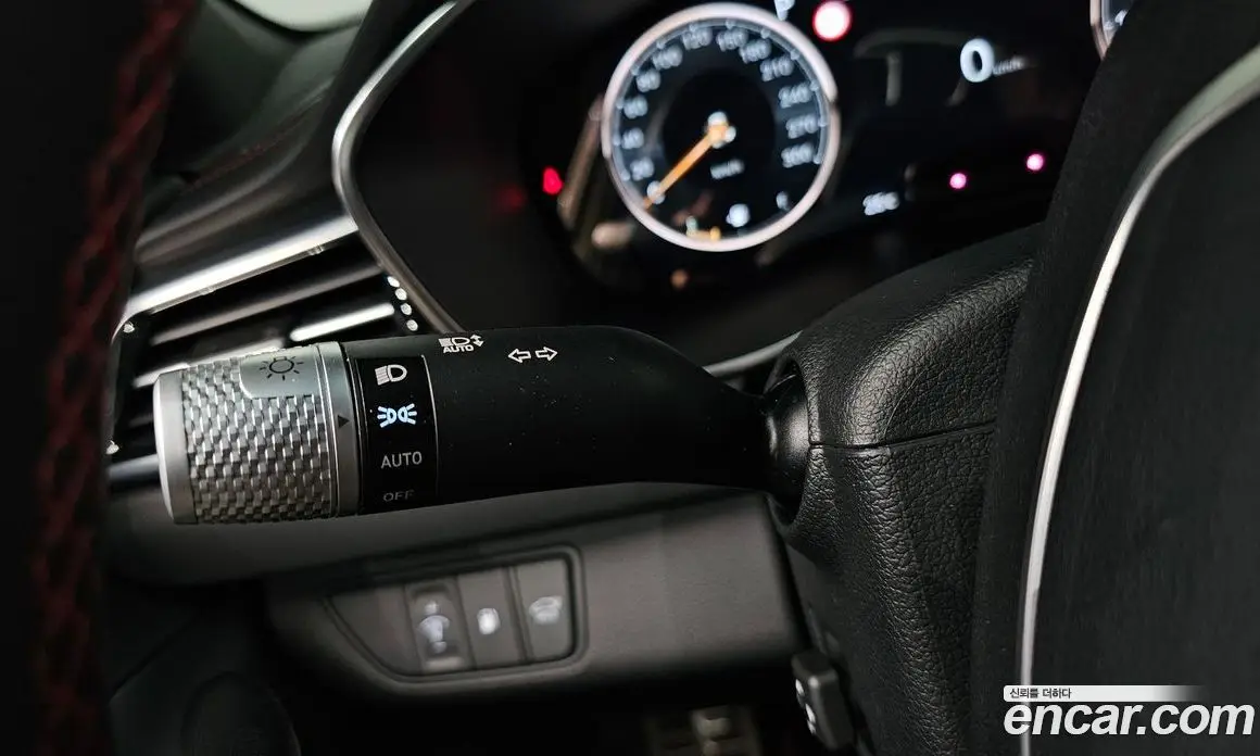 Genesis G70 2023 2.5 автомат (гидро), фото 21