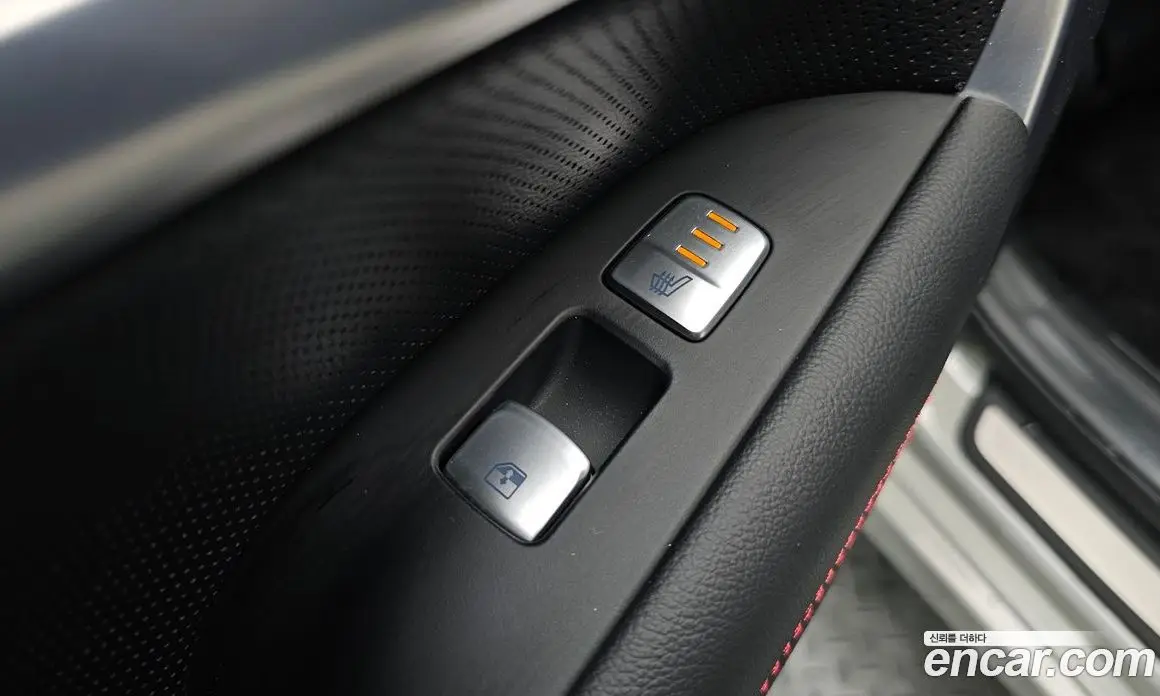 Genesis G70 2023 2.5 автомат (гидро), фото 33