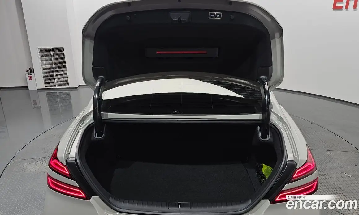 Genesis G70 2023 2.5 автомат (гидро), фото 35