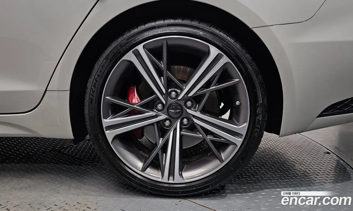 Genesis G70 2023 2.5 автомат (гидро), фото 6