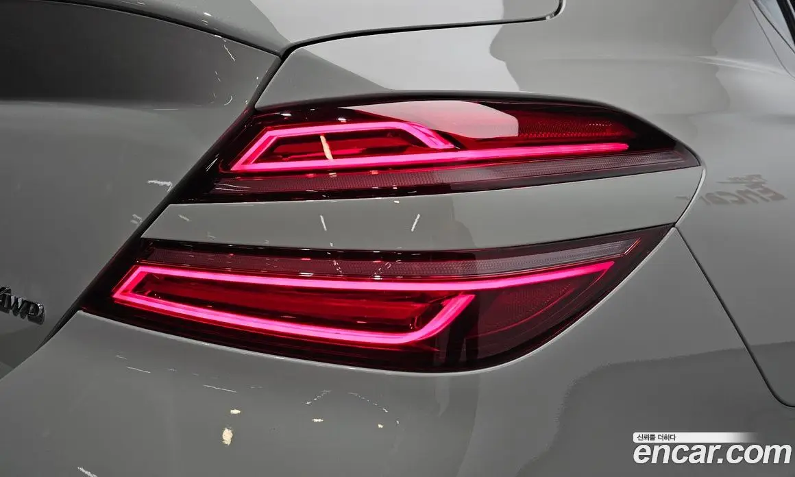 Genesis G70 2023 2.5 автомат (гидро), фото 8