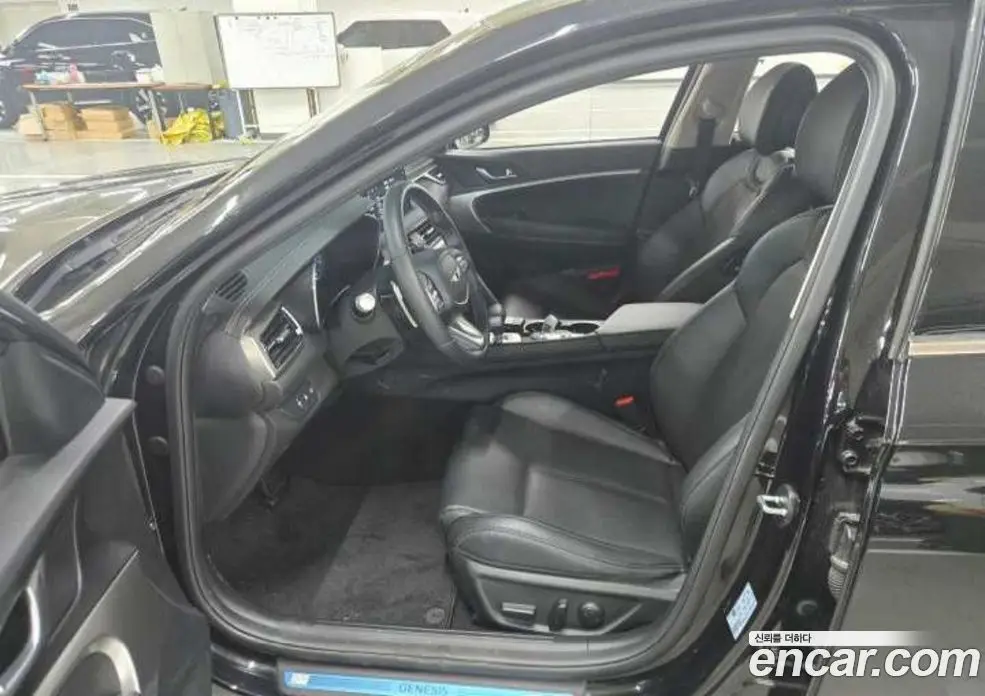 Genesis G70 2024 2.5 автомат (гидро), фото 4