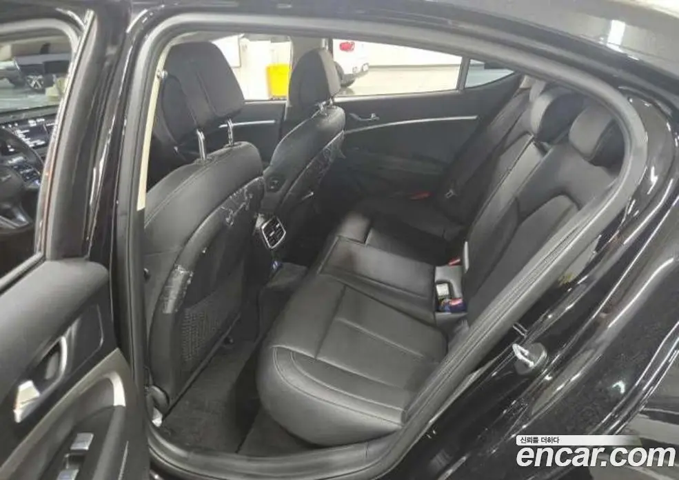 Genesis G70 2024 2.5 автомат (гидро), фото 10